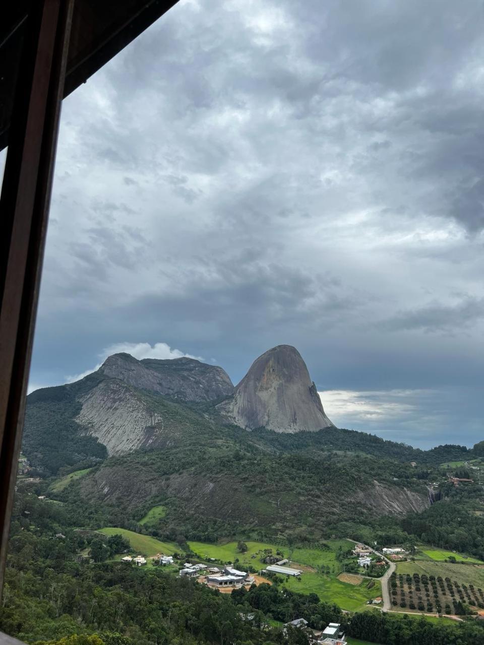 Vista Azul Apart Hotel - Pedra Azul Pinheiros Dış mekan fotoğraf